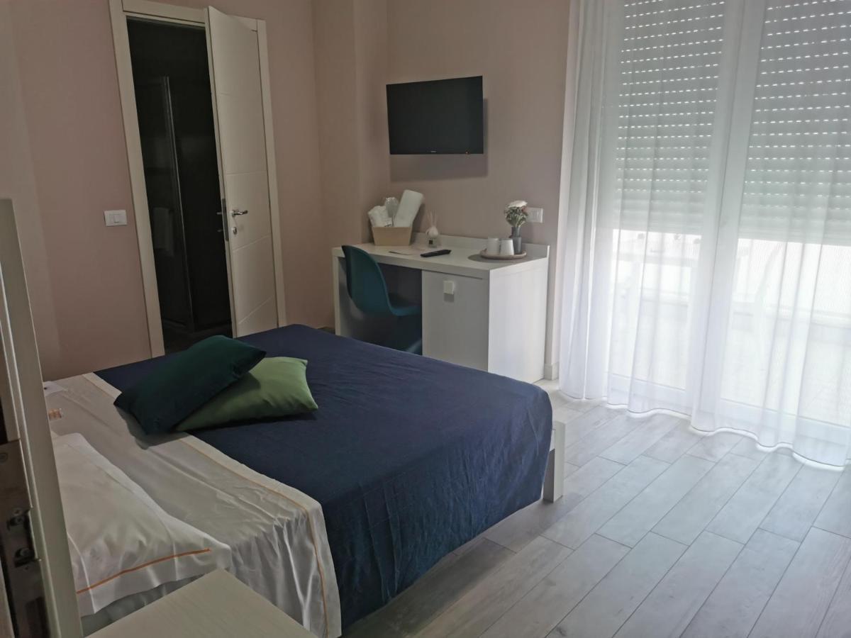 Elite Boutique Hotel Roseto Degli Abruzzi Exterior photo